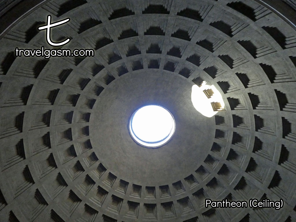 The impressive free standing ceiling in the Pantheon.