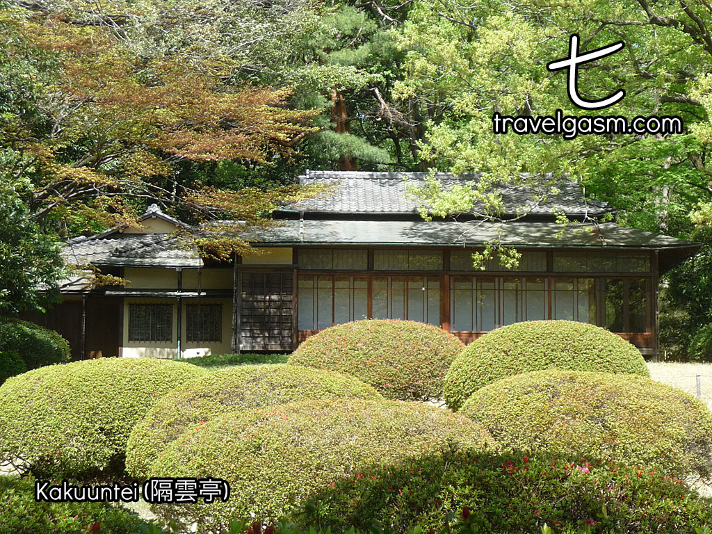 The Kakuuntei museum is a nice photo op in the grounds of the Meiji Shrine.