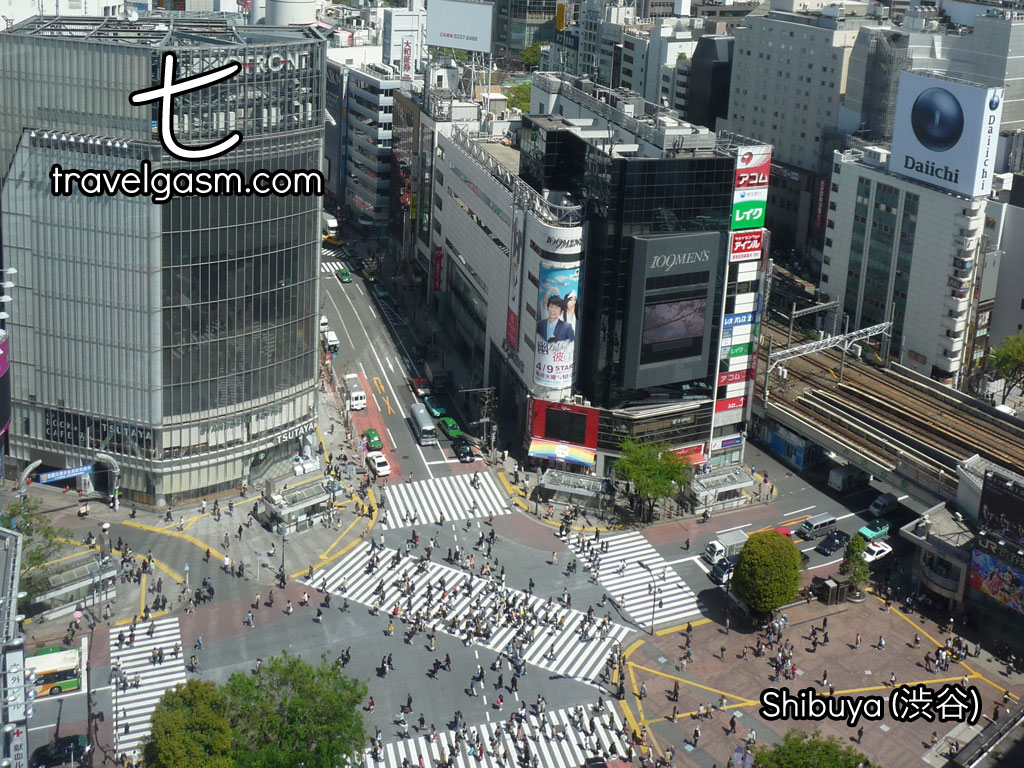 An overhead view of the famous Shibuya Scramble Crossing.